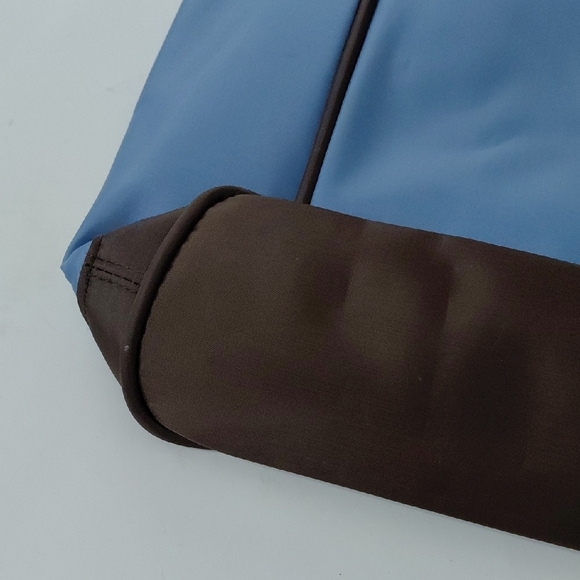 Curves Blue and Brown Tote Bag - Picture 7 of 12